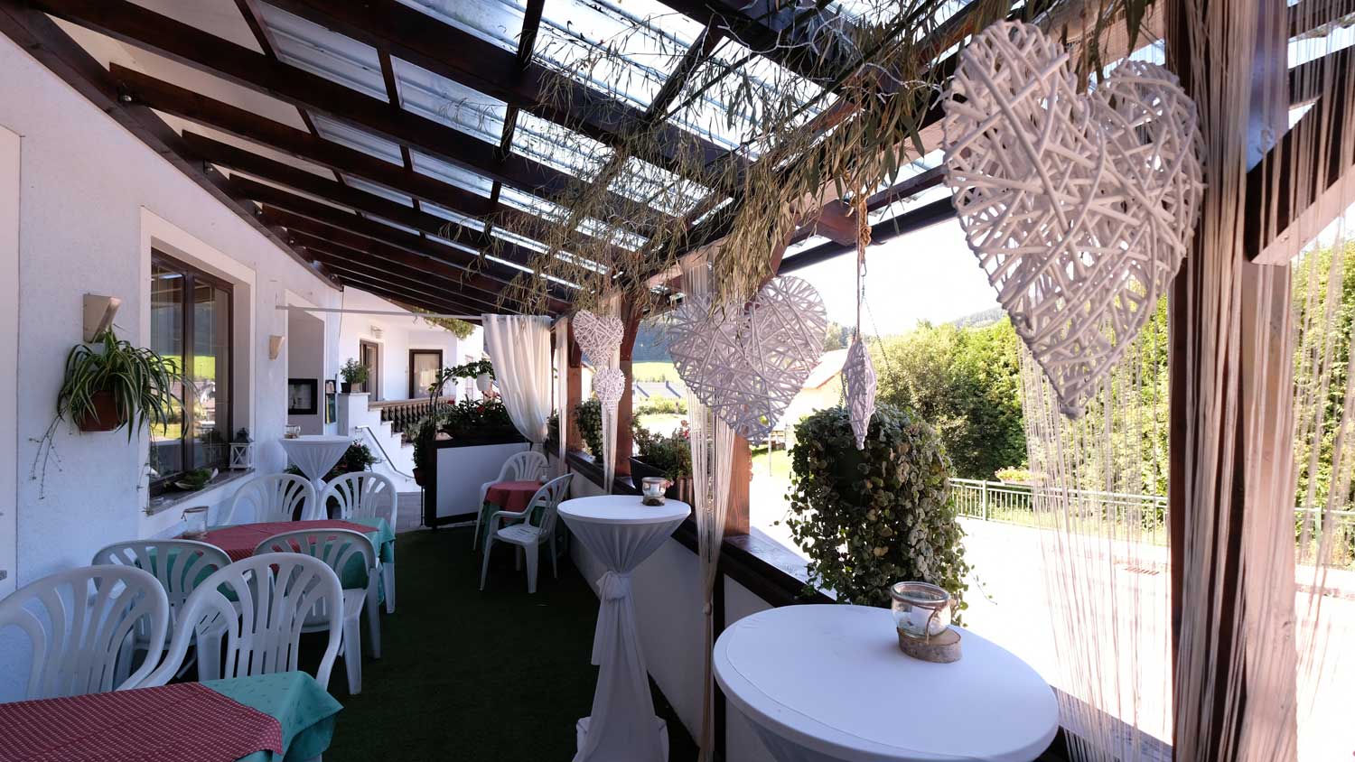 Terrasse der Gasthof-Pension Baumgartner